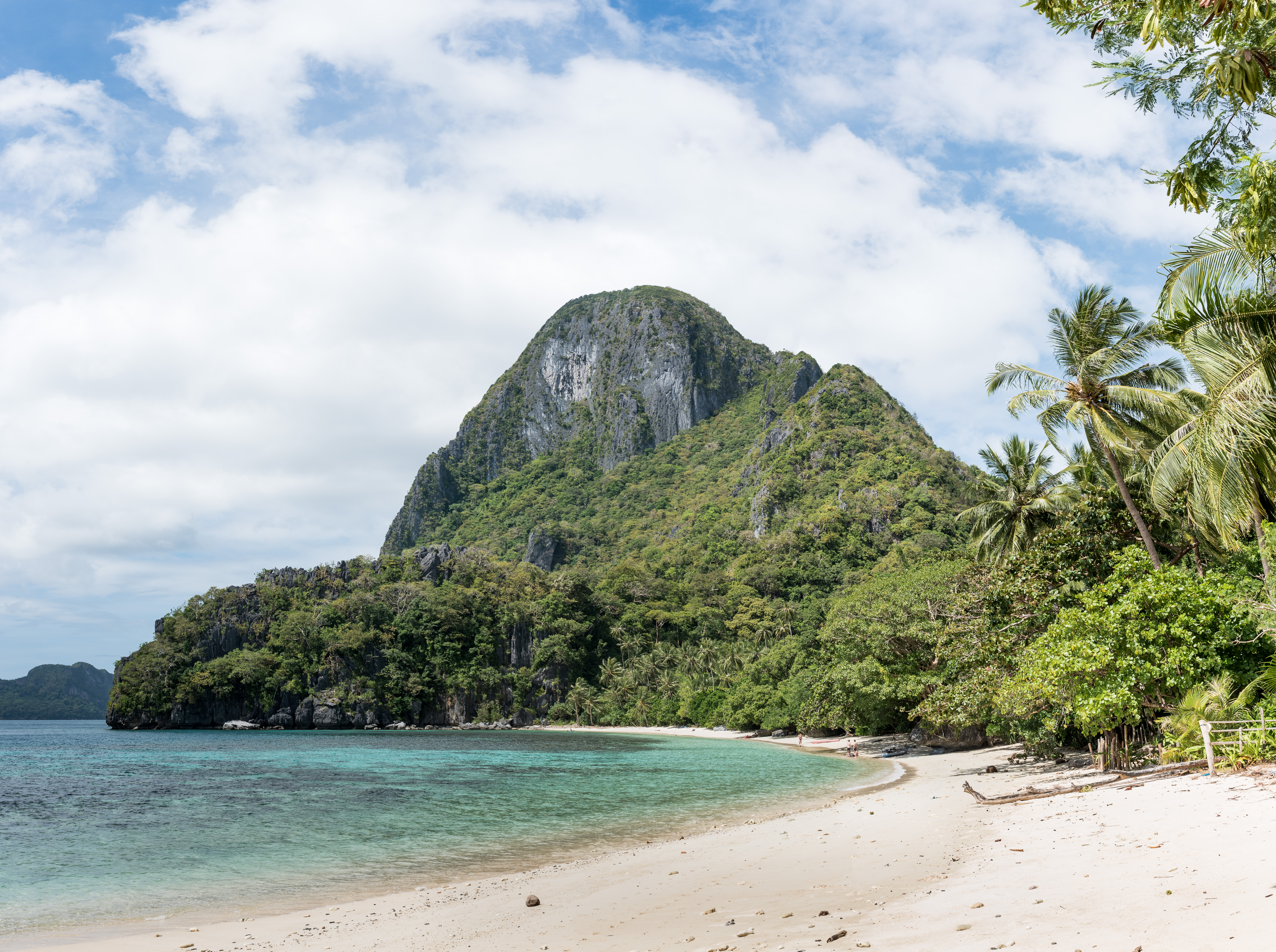Cadlao island
